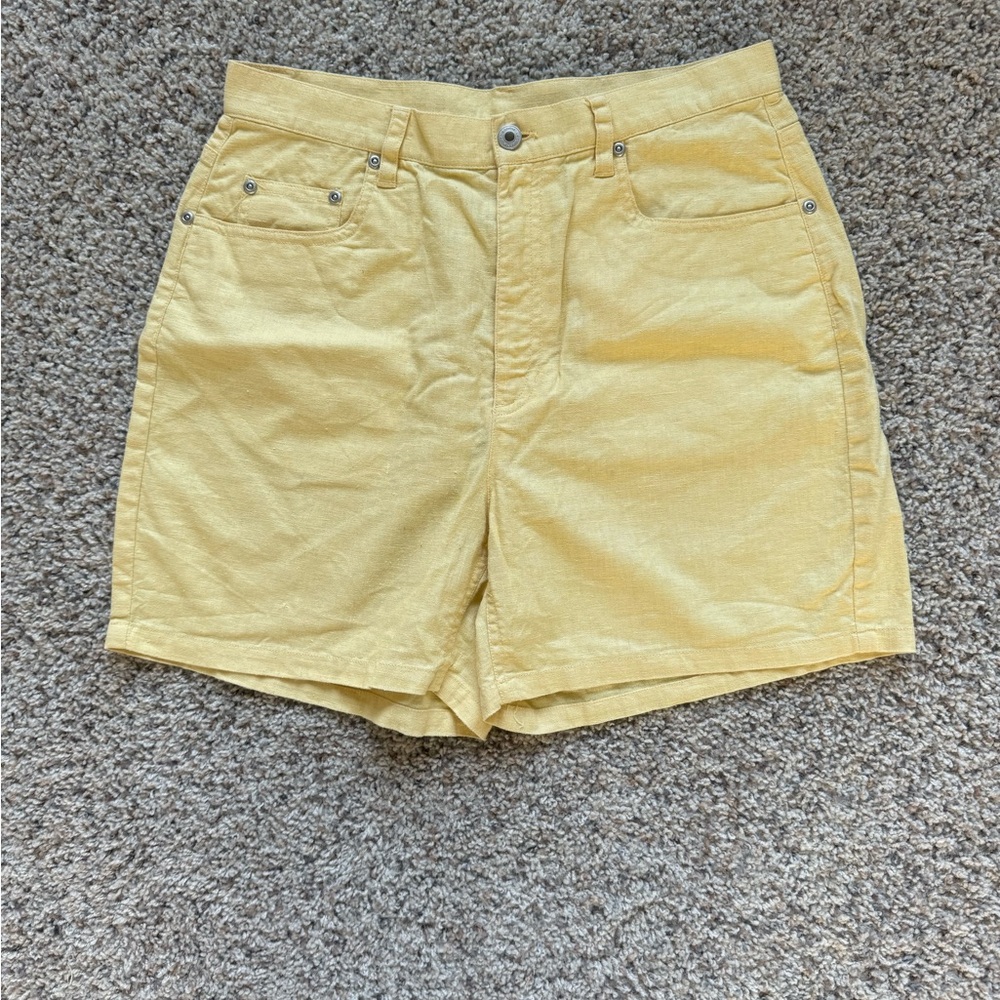 Liz Claiborne Vintage Linen-Cotton Butter Yellow Shorts